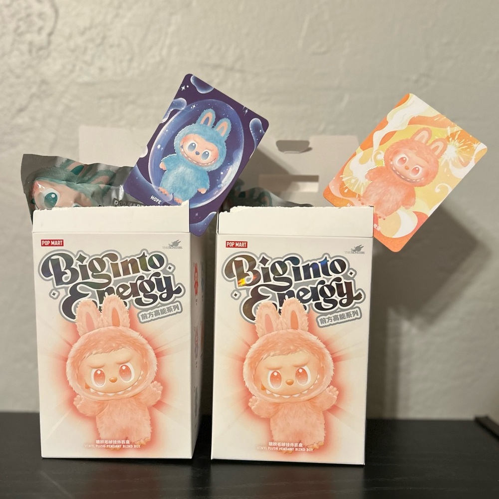 Pop Mart Big Into Energy Labubu Bundle